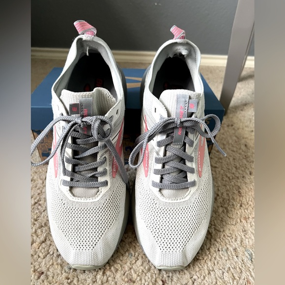 Brooks Ricochet 3 Shoes - Picture 2 of 5